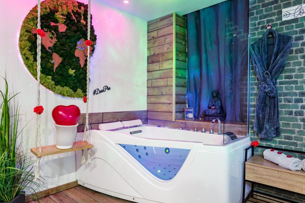 Eden Spa Et Cinema Brie-Comte-Robert Buitenkant foto